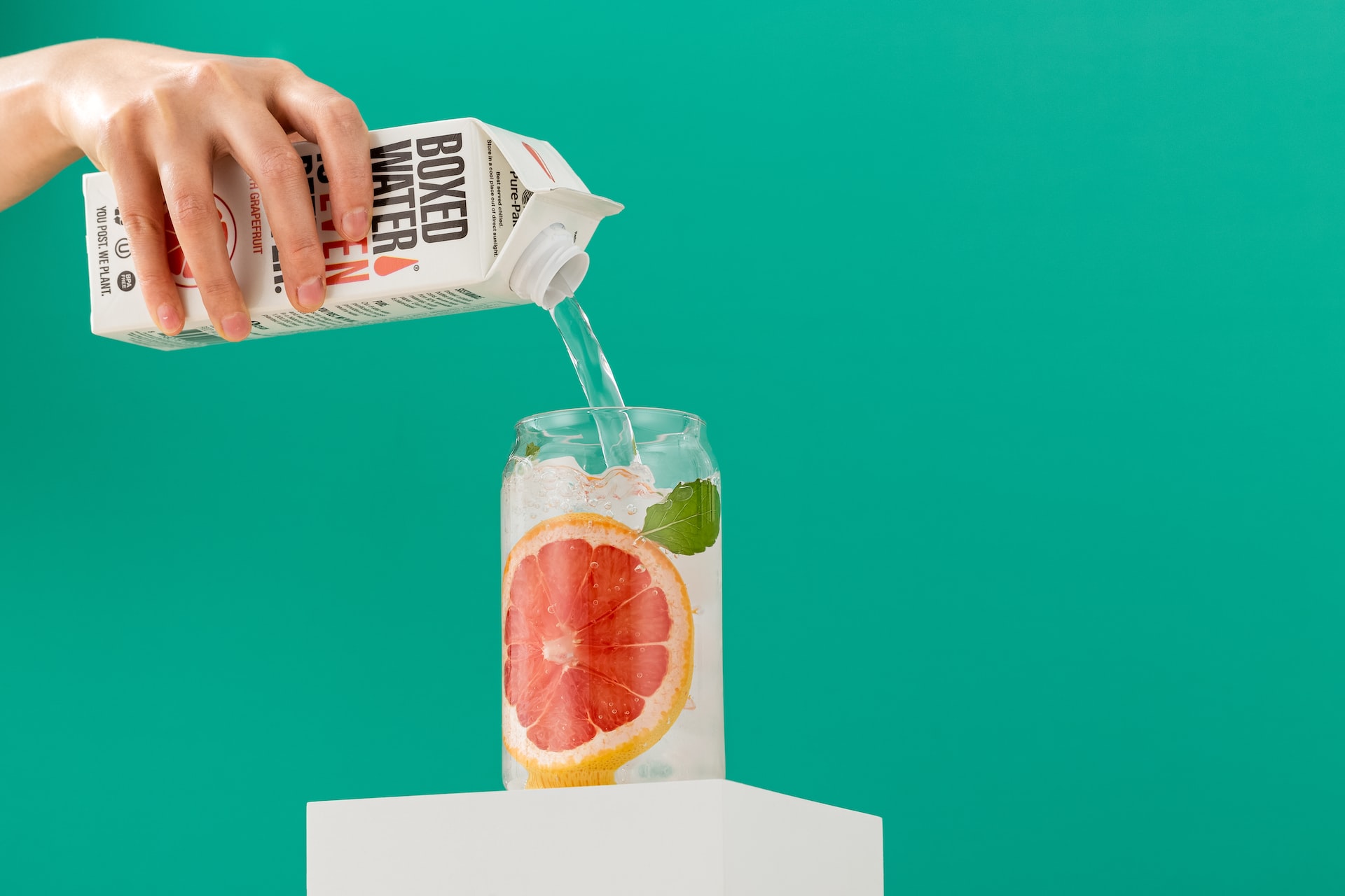 boxed-water-is-better-o36PW7YBjJ8-unsplash